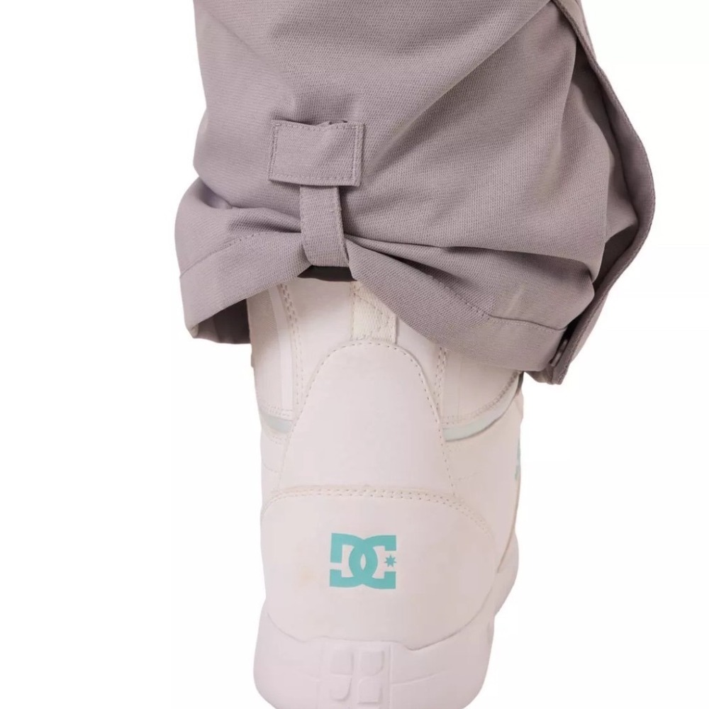 Roxy Womens Grey Nadia Snowboard Ski Pants Adjustable Waist Insulated Small S - Picture 8 of 16